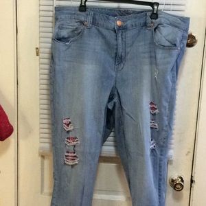 Melissa McCarthy girlfriend destroyed jeans